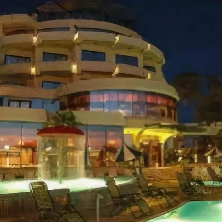 Vela Hotel