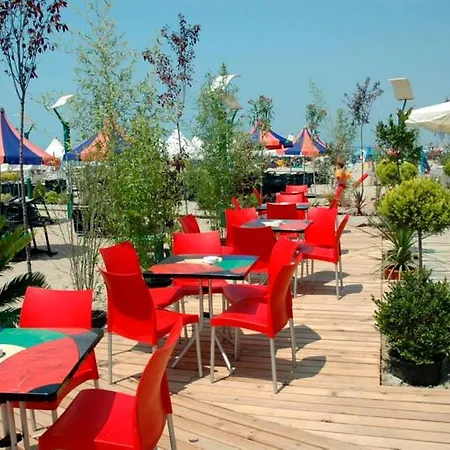 Vela Hotel Kryemedhej