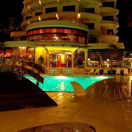 Hotel Vela 4*