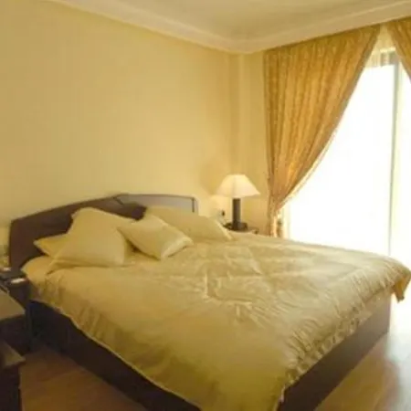 Vela Hotel 4*