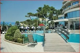 Vela Otel Kryemëdhej